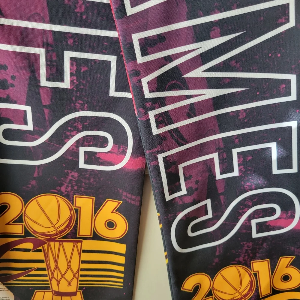 LeBron James 2016 NBA Scarf ~ Cleveland Cavaliers ~ NWT